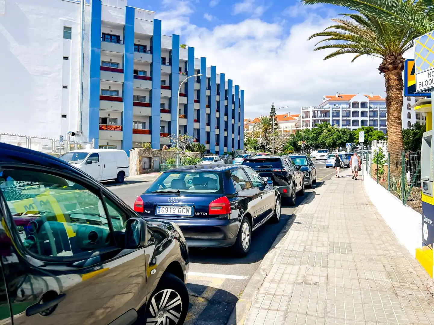 Aparcament de Apartament en venda en Arona amb Terrassa i Piscina comunitària