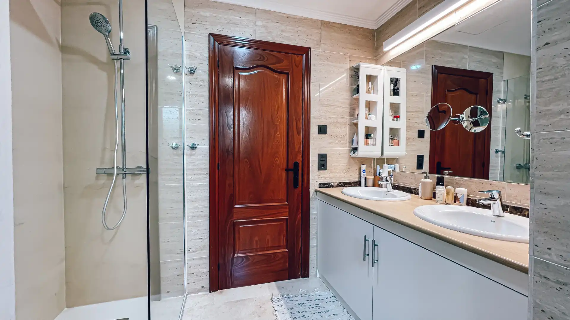 Bathroom of Flat for sale in Casares  with Air Conditioner, Private garden and Terrace
