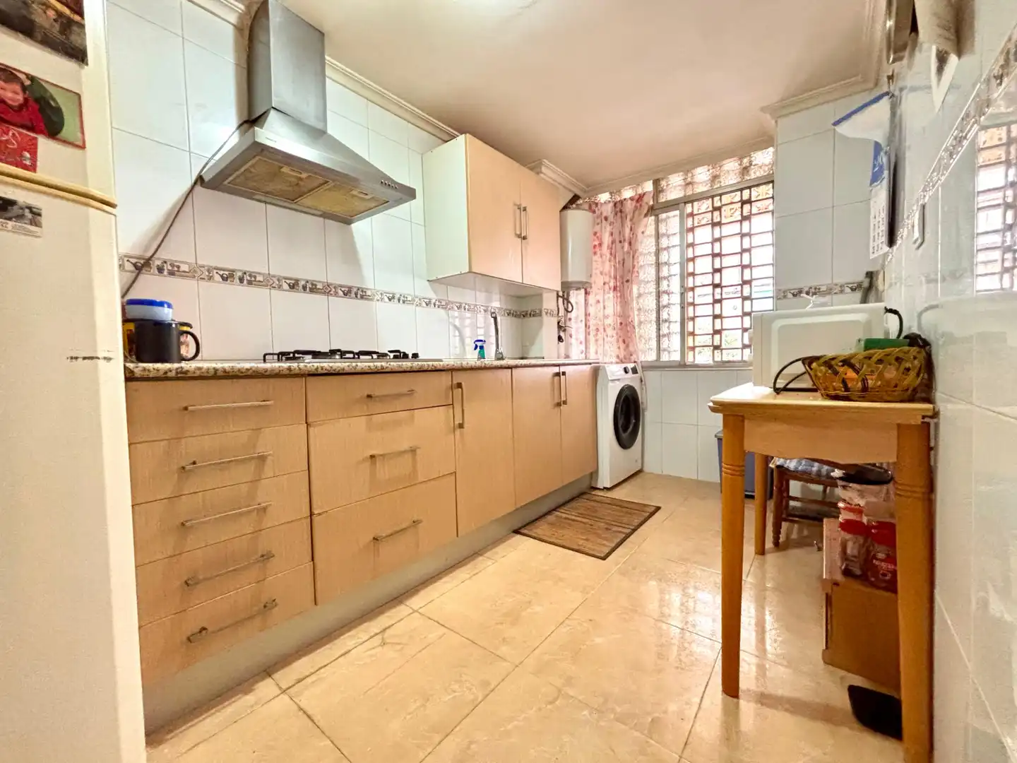 Cocina de Piso en venta en Alicante / Alacant con Aire acondicionado, Amueblado y Lavadora