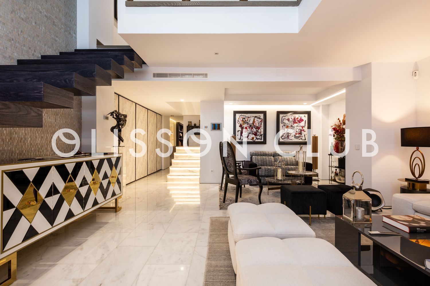 Pis en venda a Jerónimos