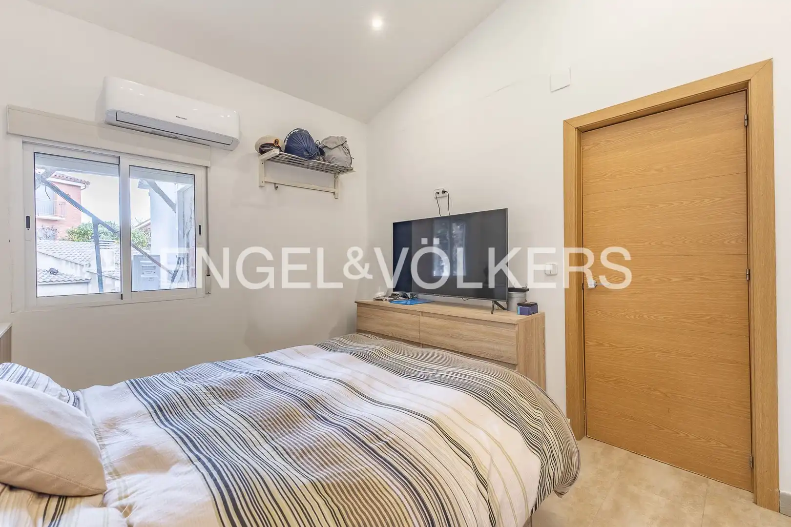 Habitación de Casa o chalet en venta en Palau-solità i Plegamans con Aire acondicionado, Calefacción y Jardín privado