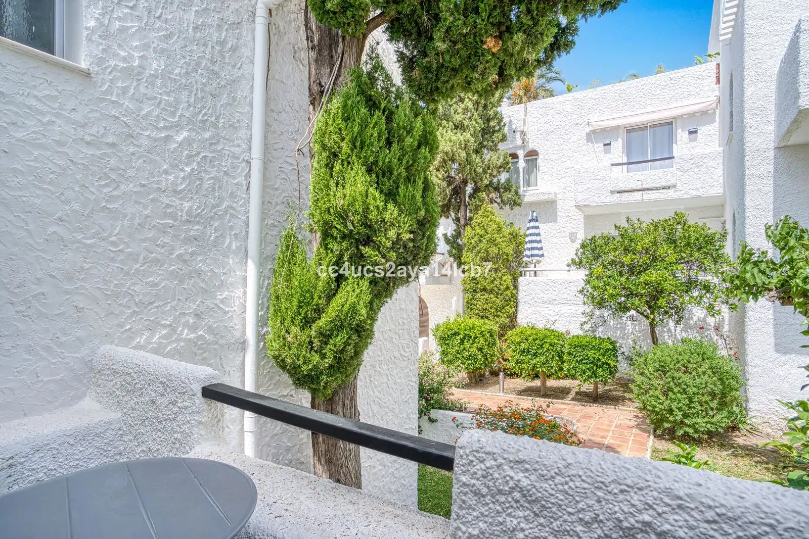 Reihenhaus mit Pool zum Verkauf in Nueva Andalucía, imagen 2
