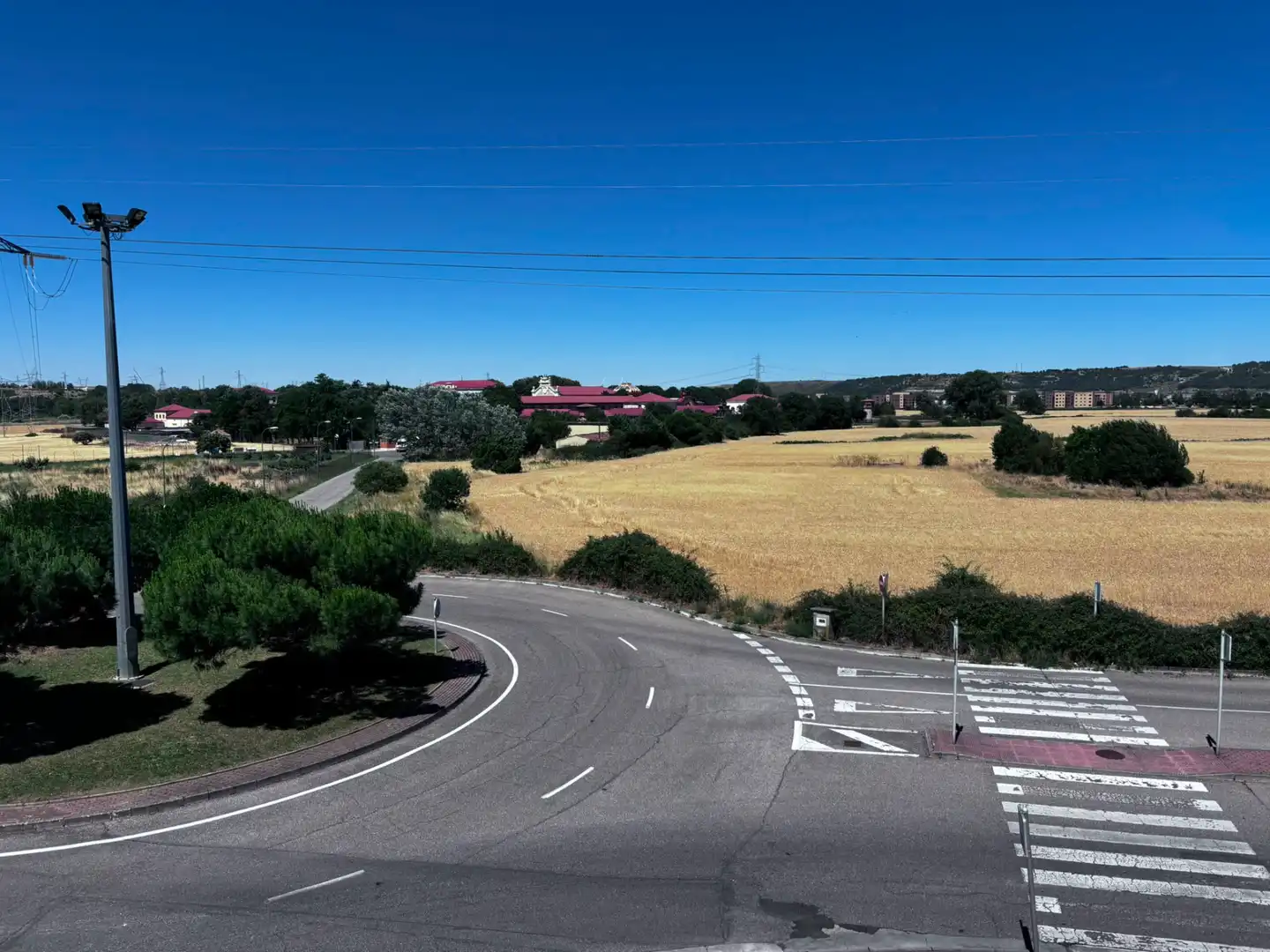 Einfamilien-Reihenhaus zum Verkauf in Burgos mit Heizung, Terrasse und Abstellraum