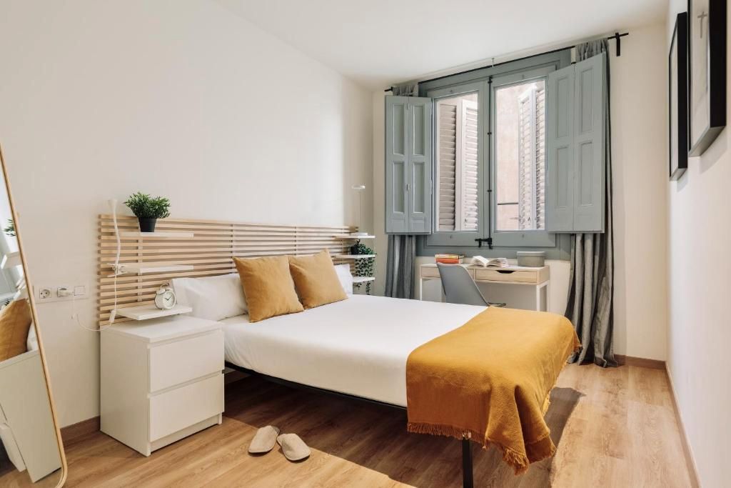 Dormitori de Pis de lloguer en  Tarragona Capital amb Moblat i Es permeten mascotes