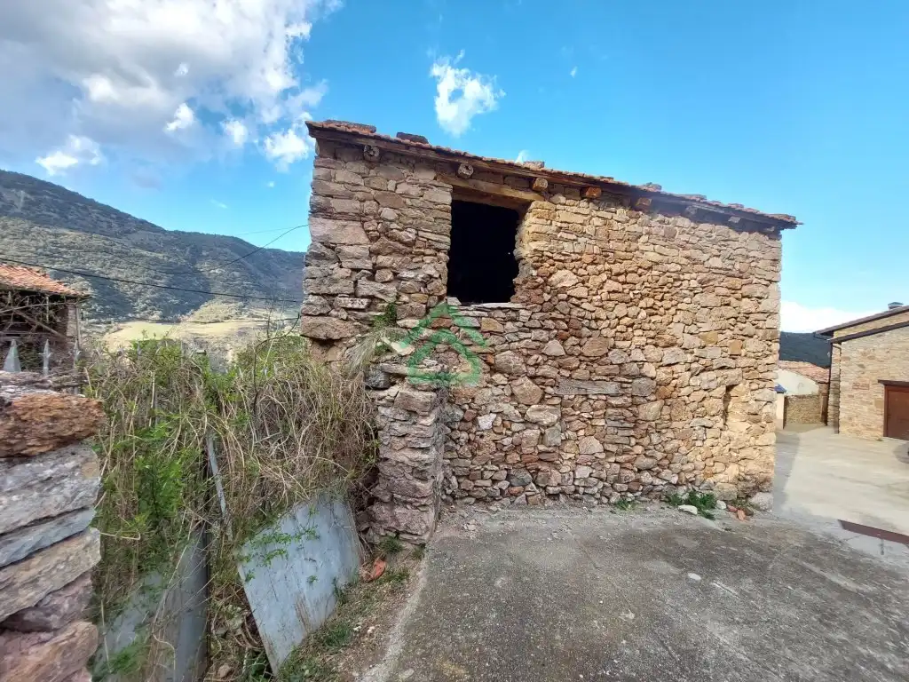 Exterior view of Houses for sale in Les Valls d'Aguilar