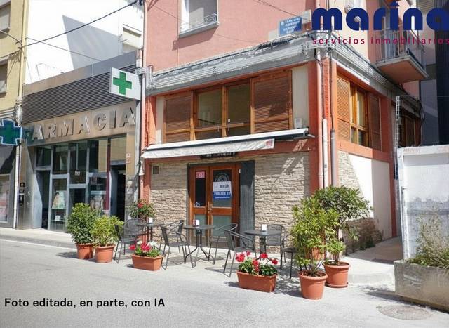 Local comercial en Venta en Calle de las Maestras, 3 en Burlada / Burlata