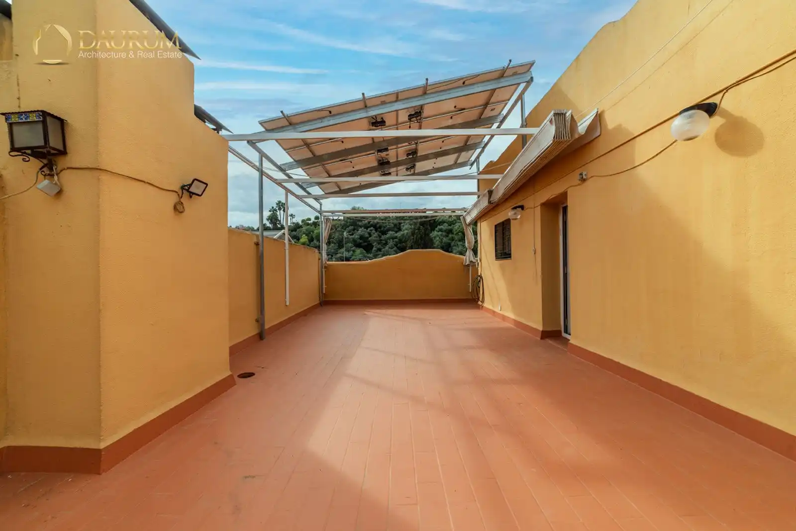 Terrasse von Maisonette zum Verkauf in San Juan de Aznalfarache mit Klimaanlage, Heizung und Terrasse
