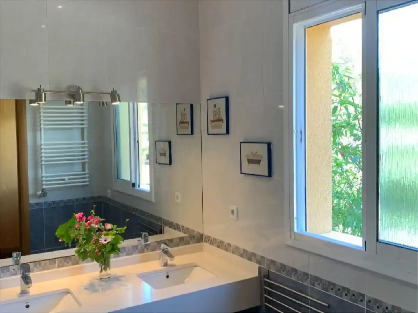 Baño de Piso en venta en Cubelles con Aire acondicionado, Jardín privado y Parquet