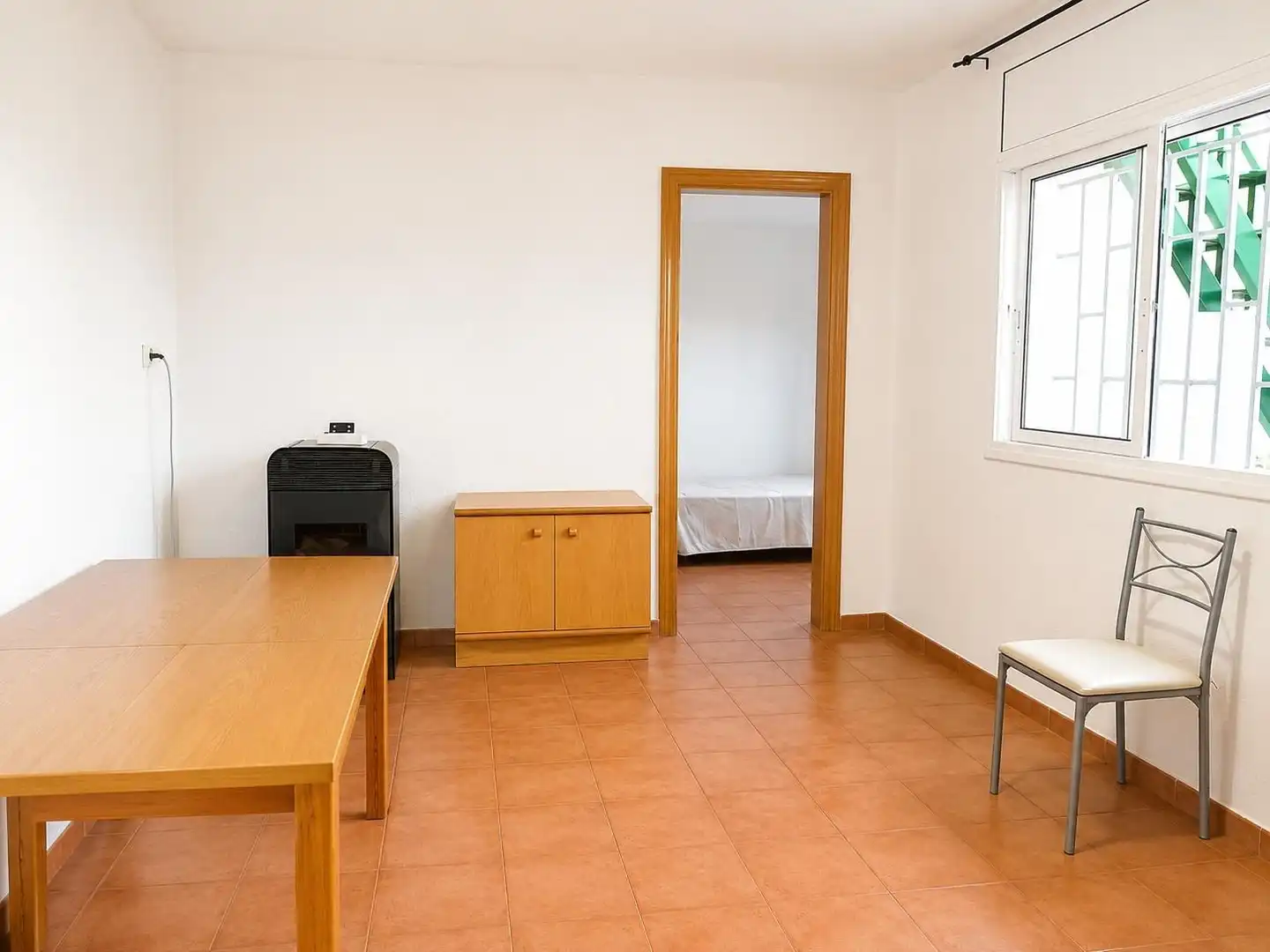 Sala d'estar de Casa o xalet en venda en Torrelles de Foix amb Calefacció i Traster