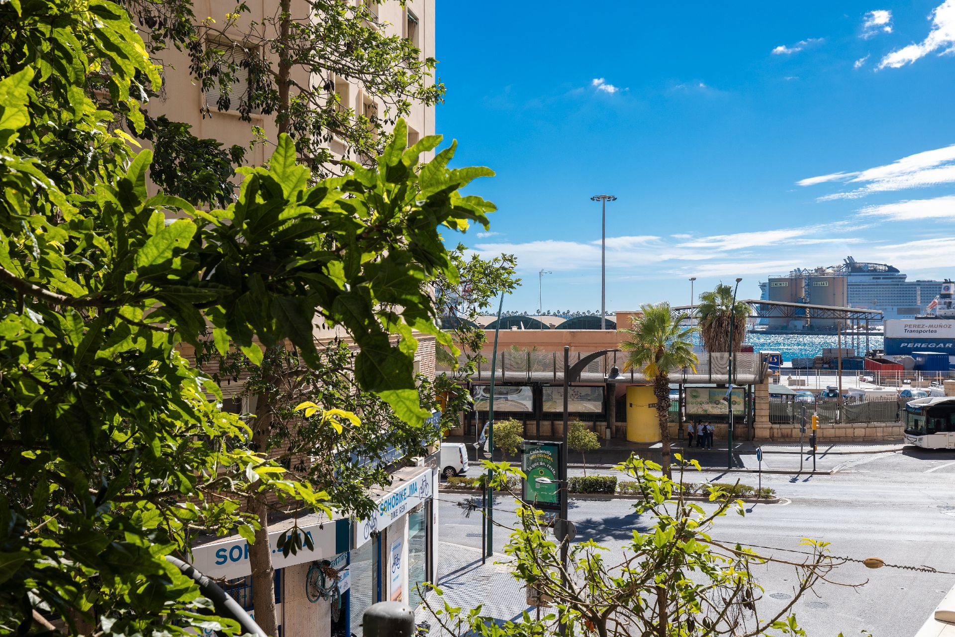Vista exterior de Piso en venta en Málaga Capital con Calefacción y Terraza