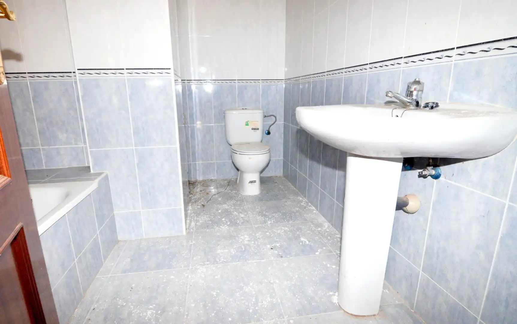 Bathroom of Flat for sale in Villarmayor