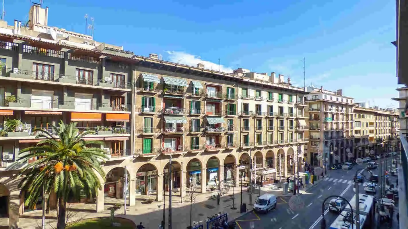 Außenansicht von Geschaftsraum zur Miete in  Palma de Mallorca mit Klimaanlage