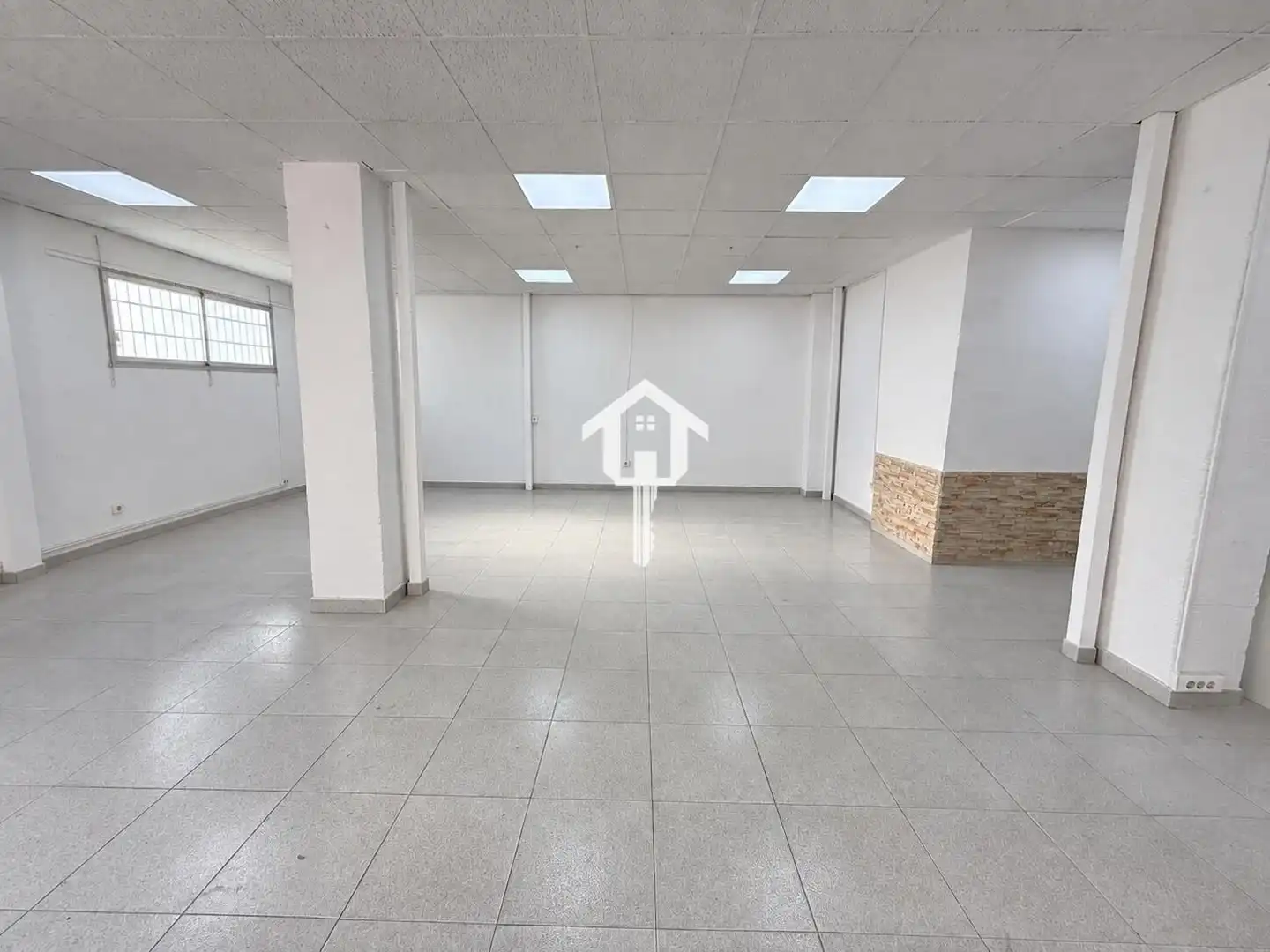 Business premises for sale in Calle MARTIN LUTHER KING, imagen 3