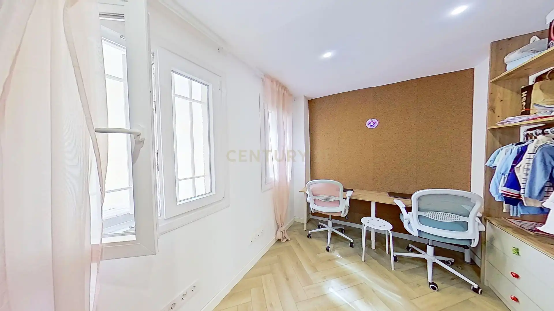 Bedroom of Flat for sale in Málaga  with Air Conditioner, Washing machine and Balcony