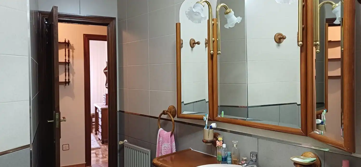 Bathroom of Flat for sale in Mieres (Asturias)  with Heating, Storage room and Swimming Pool