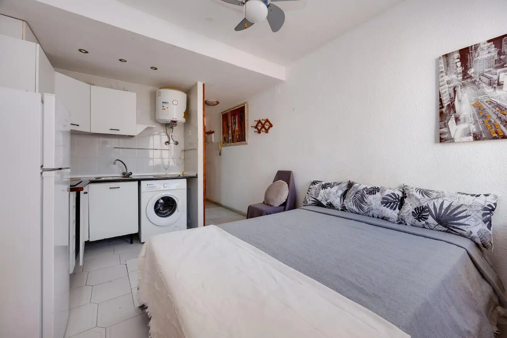 Bedroom of Study for sale in Torrevieja  with Terrace and Furnished