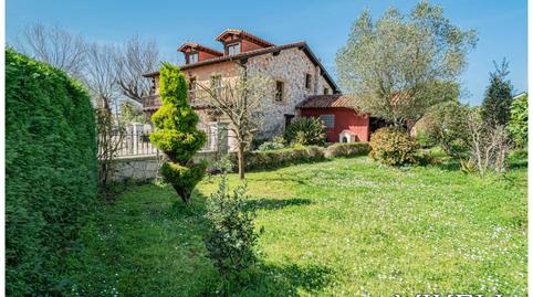Foto 2 de Casa o xalet en venda a Calle Pedroso, Peñacastillo - Nueva Montaña, Santander