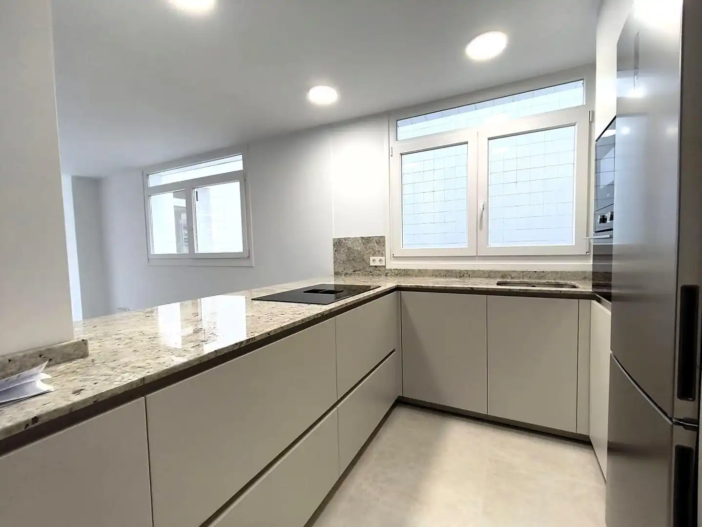 Cocina de Piso de alquiler en Santander con Calefacción