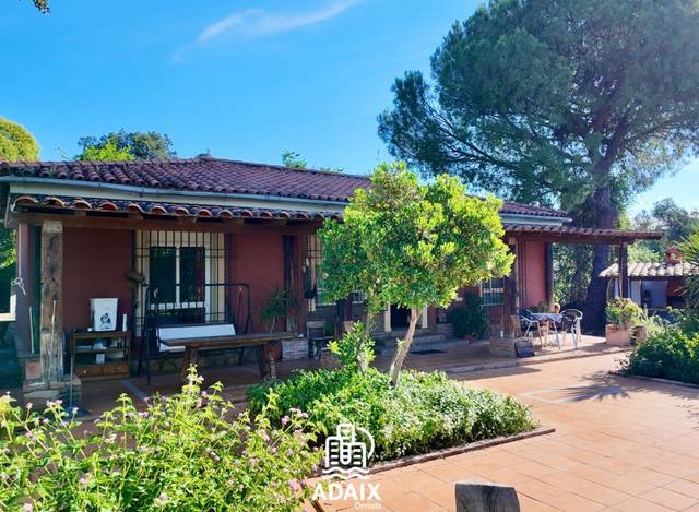 Casa-chalet en Venta en Avenida Doña Manuela, 36 en Paraíso Arenal - La Colina