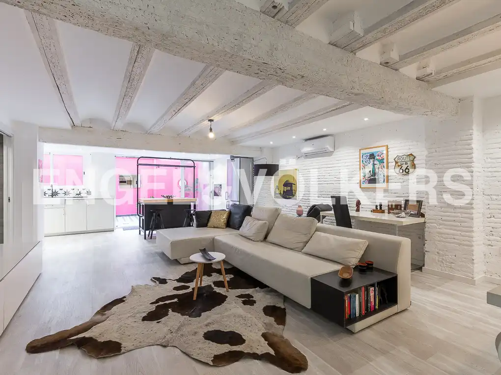 Sala de estar de Piso de alquiler en  Valencia Capital con Aire acondicionado, Calefacción y Terraza