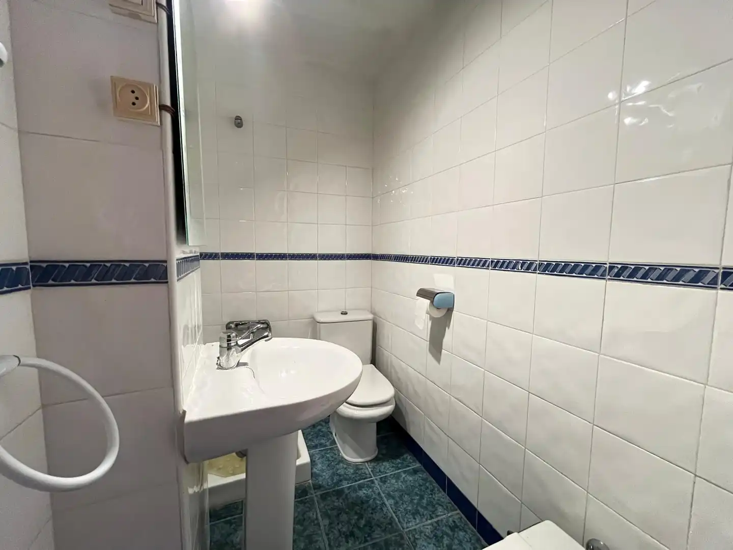 Bathroom of Houses for sale in Cartagena  with Air Conditioner and Swimming Pool