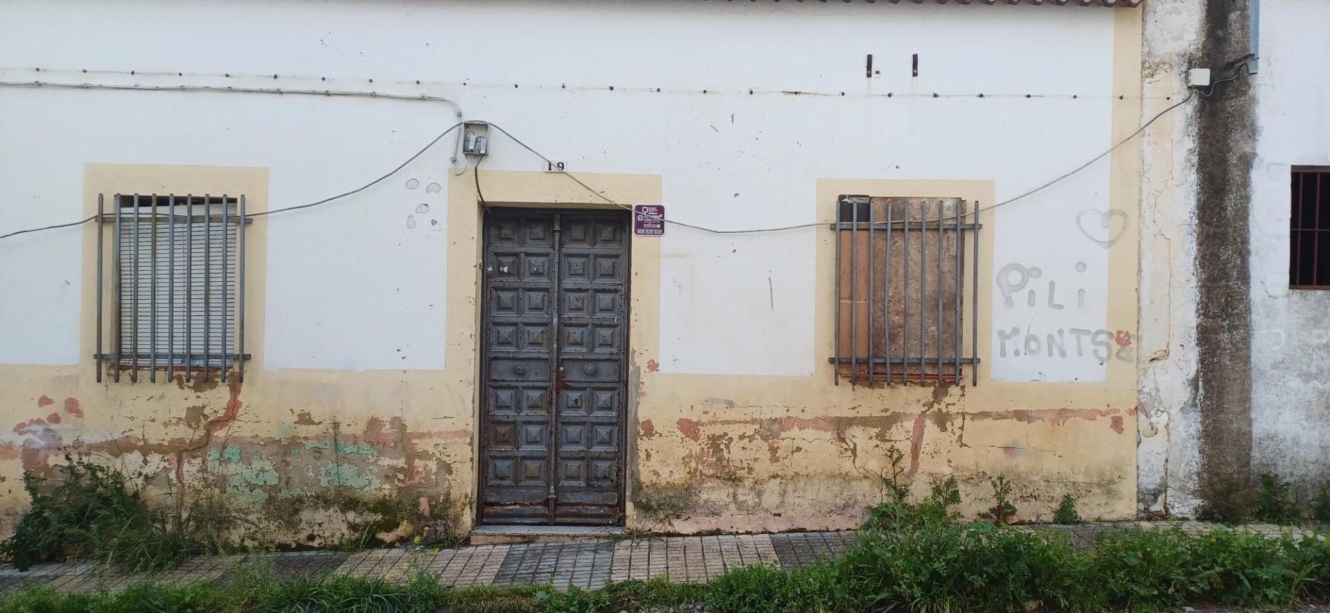 Vista exterior de Casa o xalet en venda en Mérida