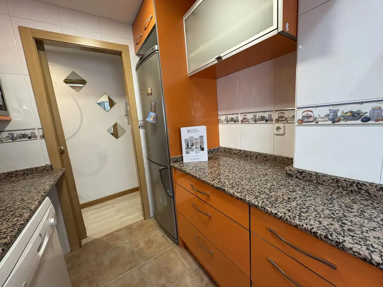 Cocina de Planta baja de alquiler en Madrid con Aire acondicionado y Calefacción