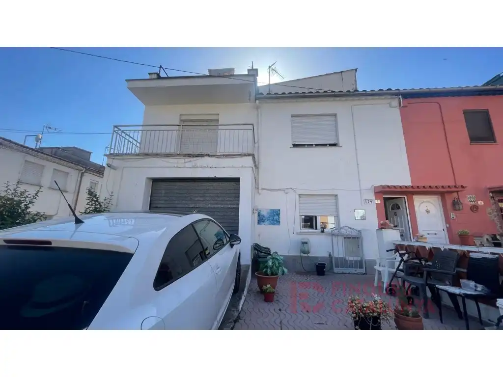 Vista exterior de Casa o chalet en venta en Girona