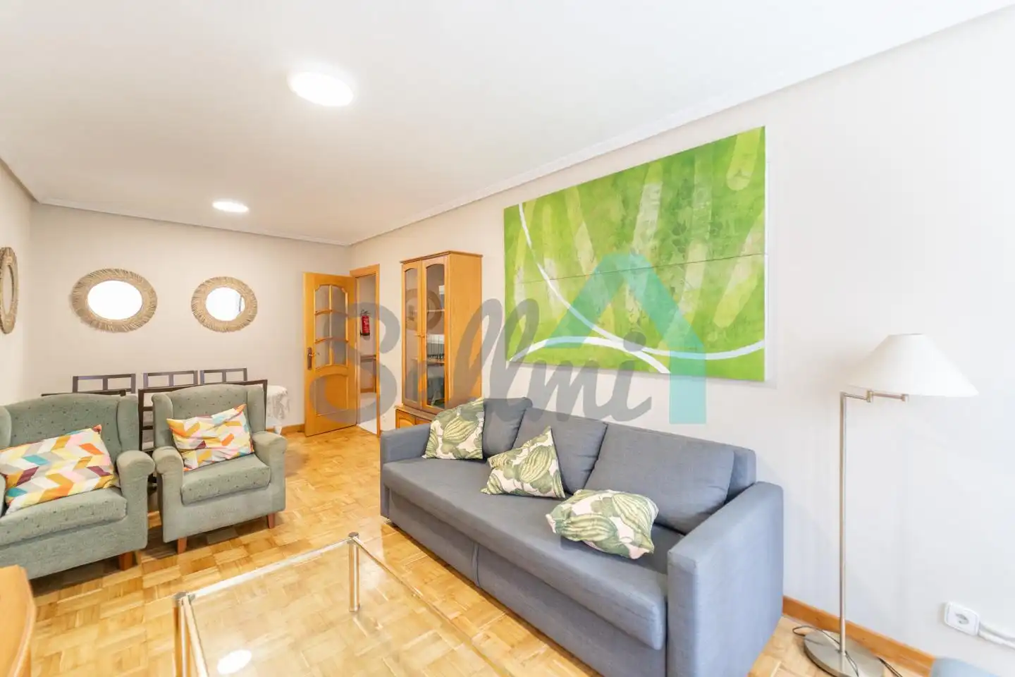 Wohnzimmer von Wohnung zur Miete in Parres mit Heizung, Parkett und Terrasse