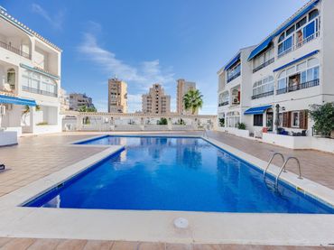 Apartament amb piscina en venda a La Mata