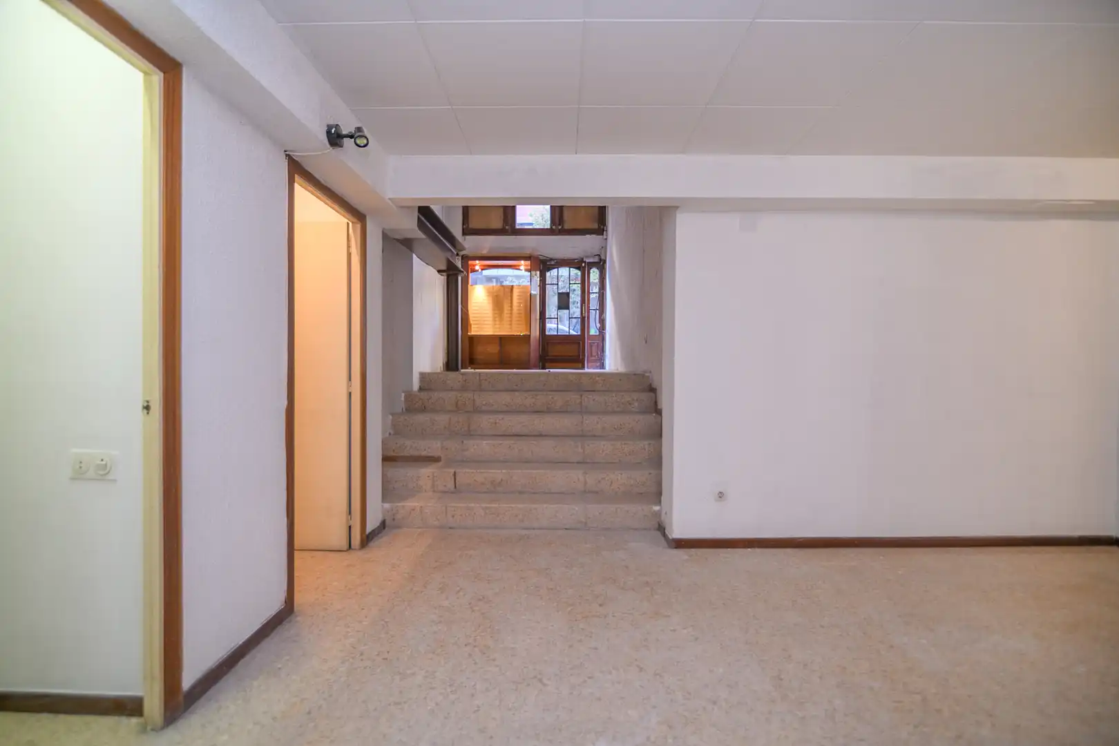 Business premises for sale in Carrer d'Àngel Guimerà, imagen 4