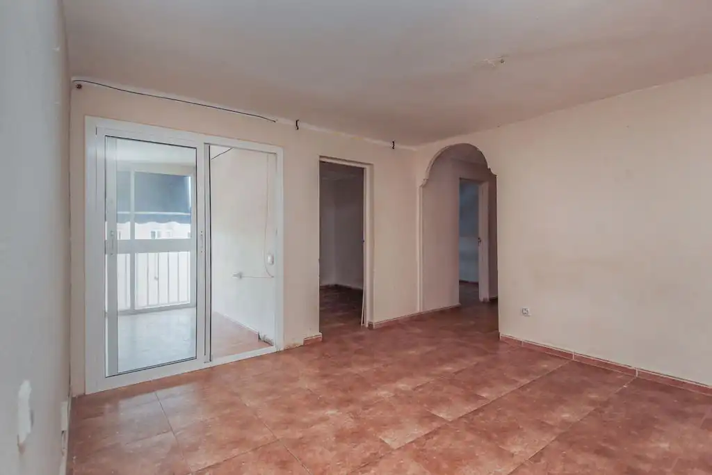 Flat for sale in Av Montsant, Sant Salvador