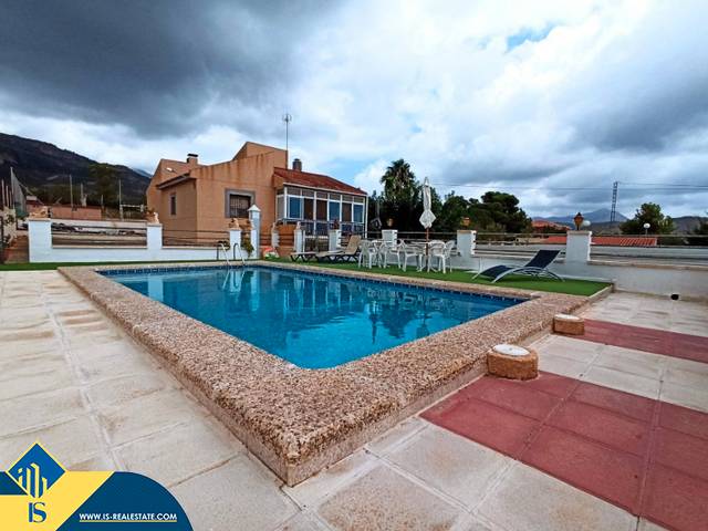 Casa-chalet en Venta en Moralet