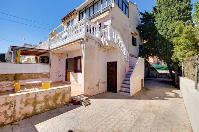 Casa adosada en Venta en Calle DOROTEA en Nueva Torrevieja