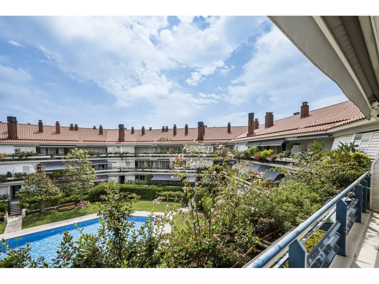 Garten von Dachboden zum Verkauf in Sitges mit Klimaanlage, Heizung und Terrasse