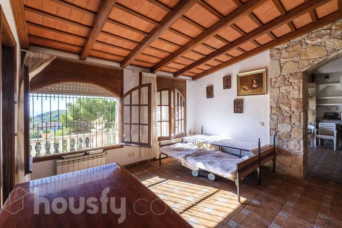 Detached house with pool for sale in Calle Bergueda ., imagen 8