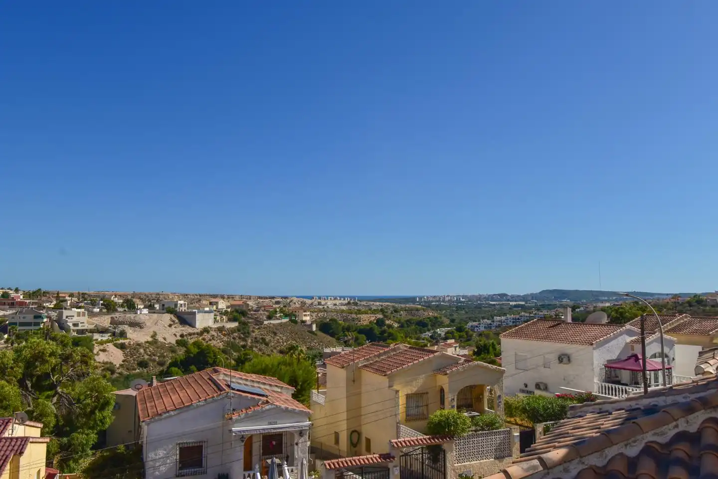House with pool for sale in Calle del Bosque