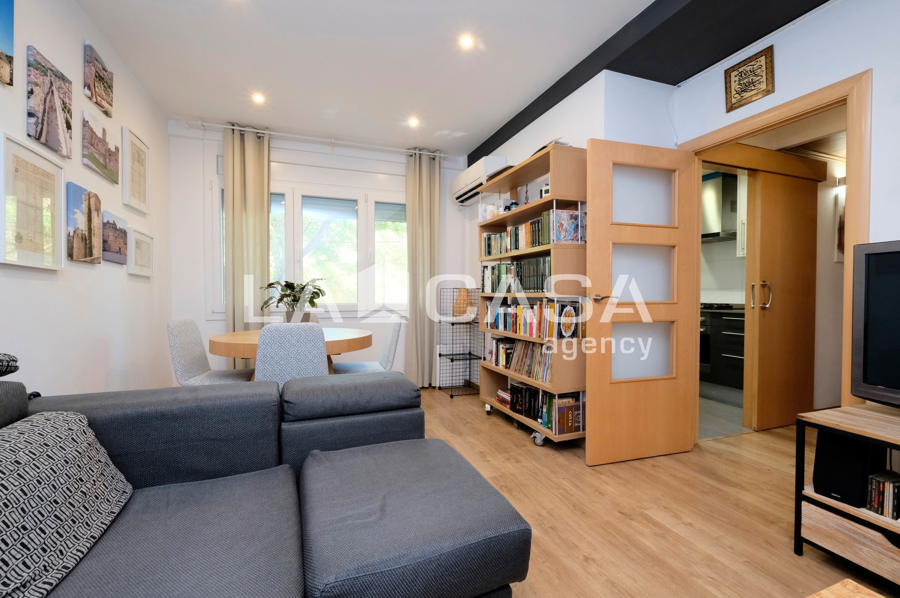 Sala de estar de Piso en venta en  Barcelona Capital con Aire acondicionado