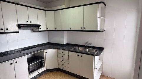 Foto 4 de Piso en venta en El Carril - Paseo de Chapi, Villena