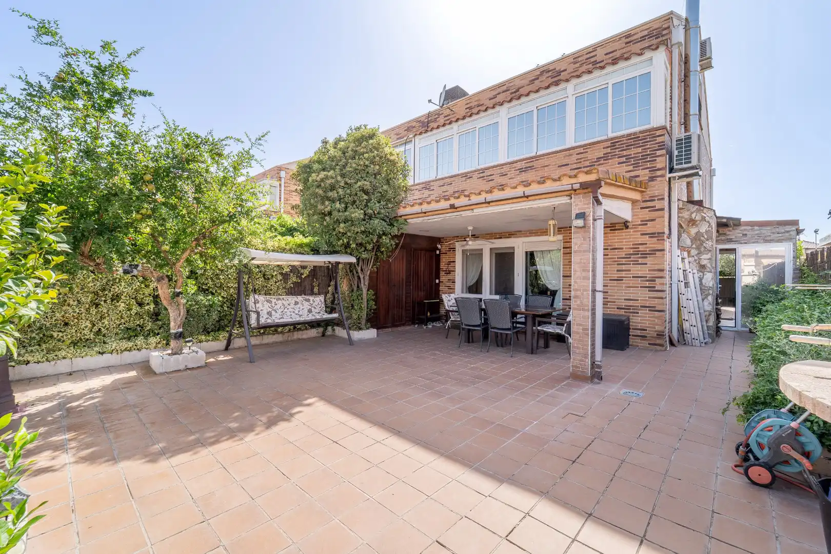 Terrassa de Casa adosada en venda en El Álamo amb Aire condicionat, Calefacció i Jardí privat