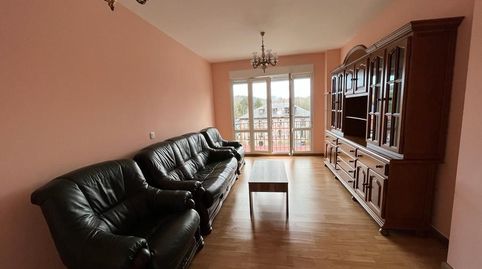 Image 2 of the listing