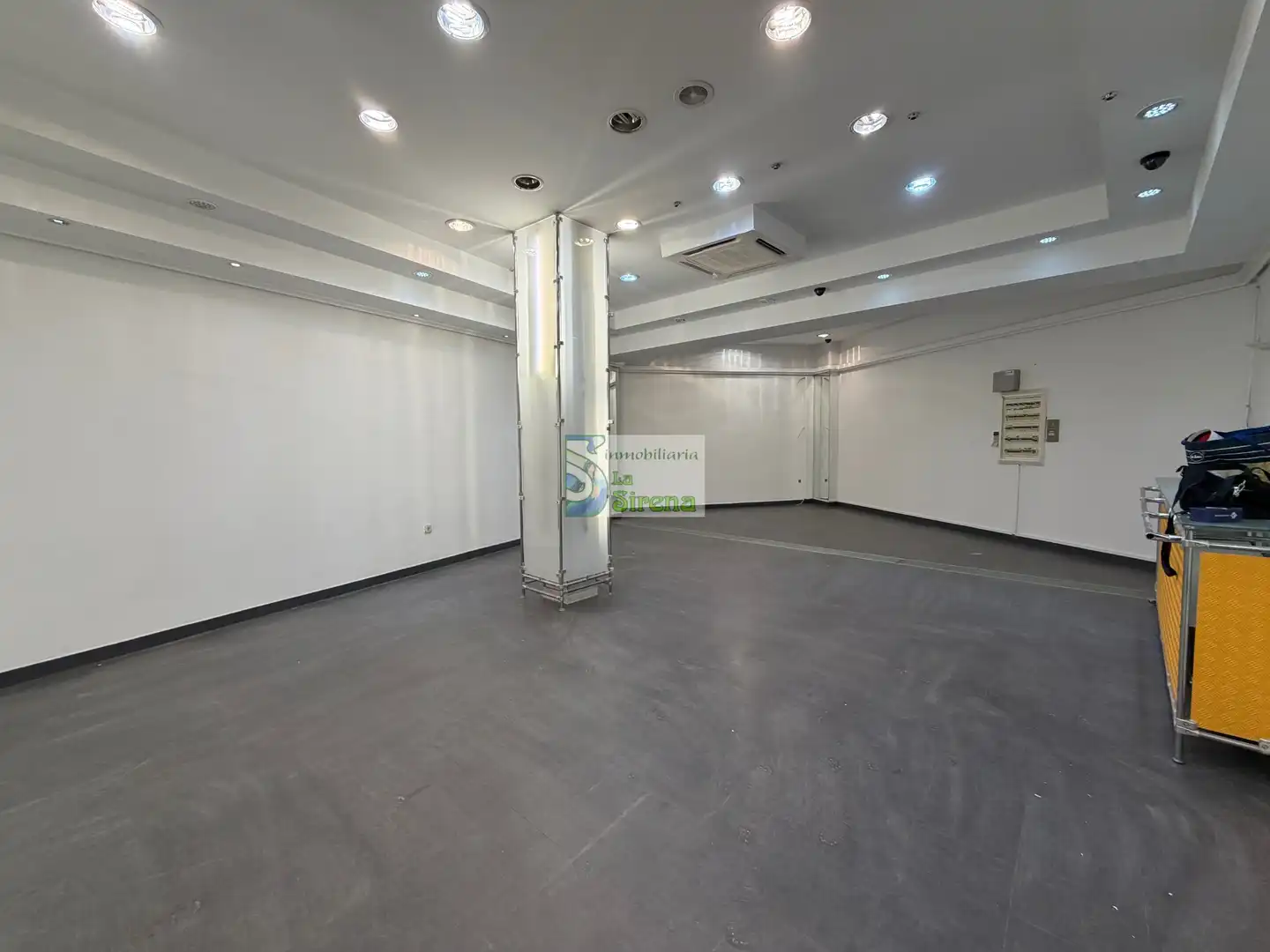 Gewerbefläche zur Miete in Calle Eladio Laredo 2, imagen 9