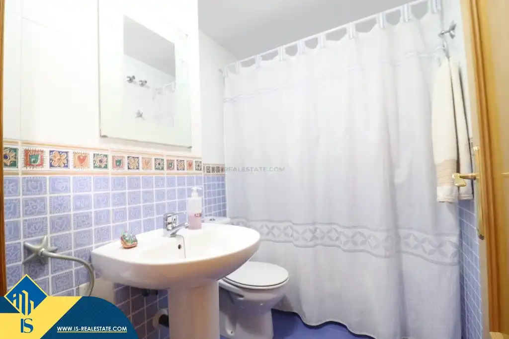 Bathroom of Flat for rent in Orihuela  with Terrace, Furnished and Oven