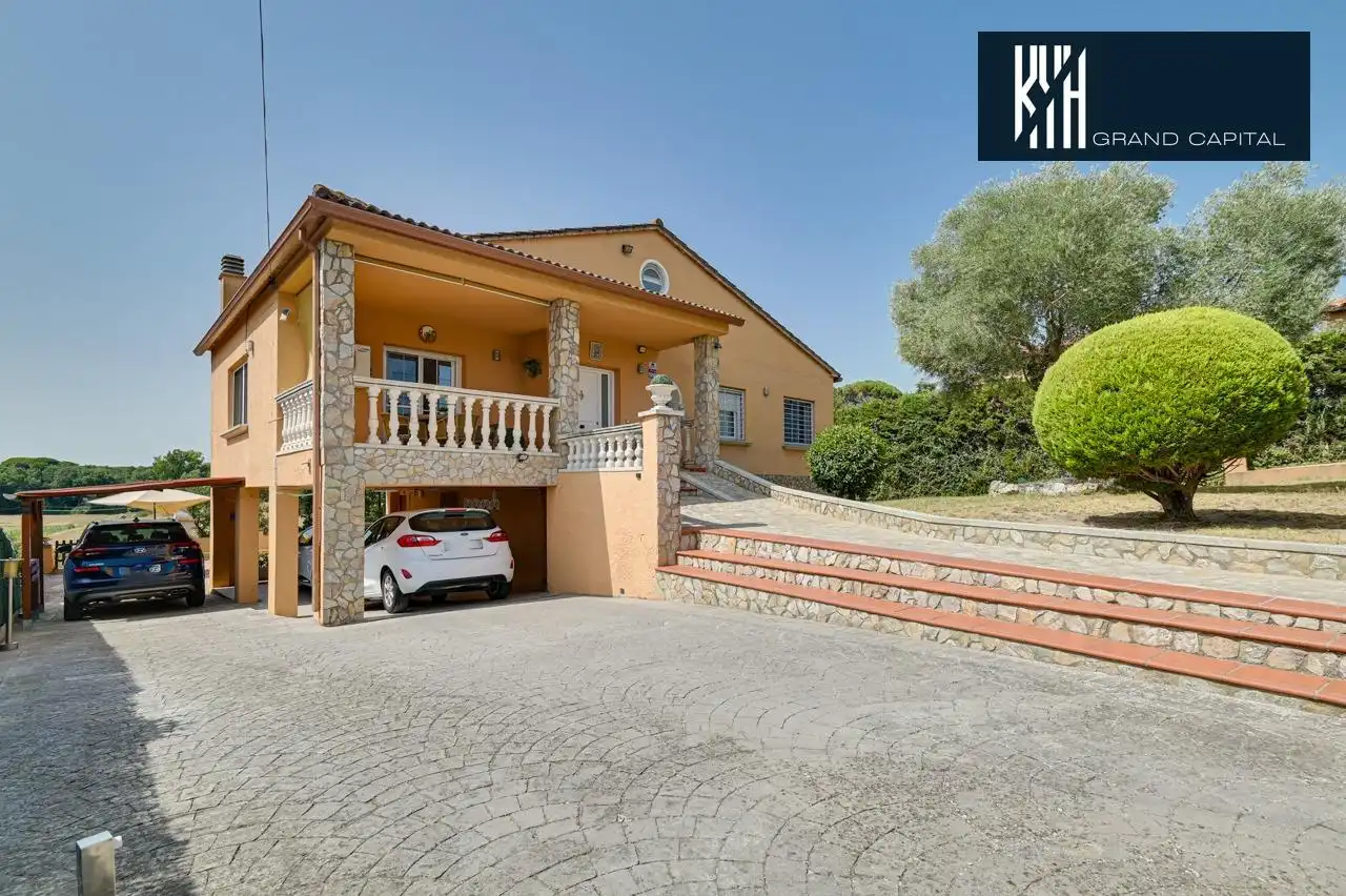 Casa con terraza en venta en Urbanització Llac del Cigne, imagen 9