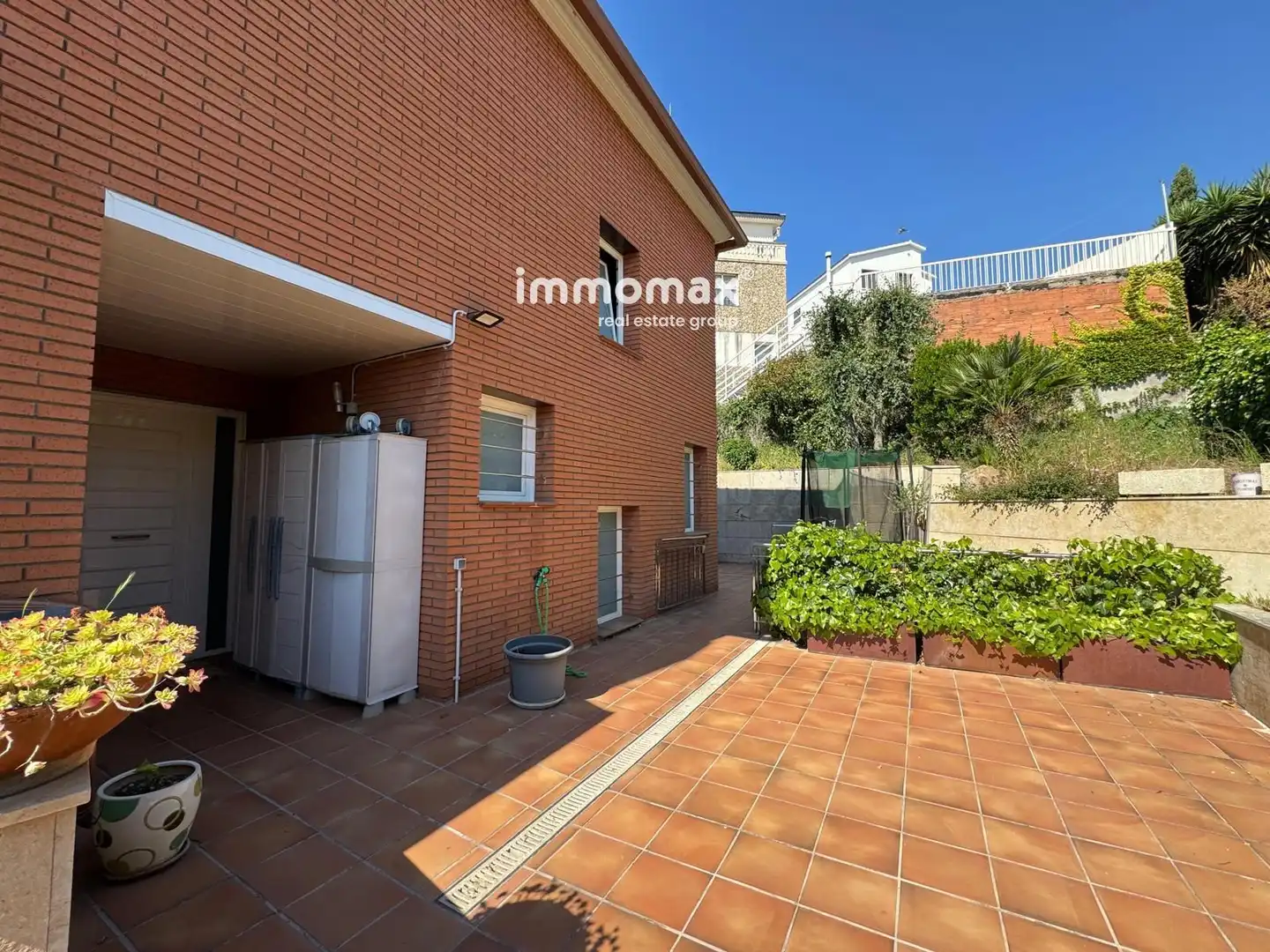 Vista exterior de Casa o chalet en venta en Sant Boi de Llobregat con Aire acondicionado, Calefacción y Terraza