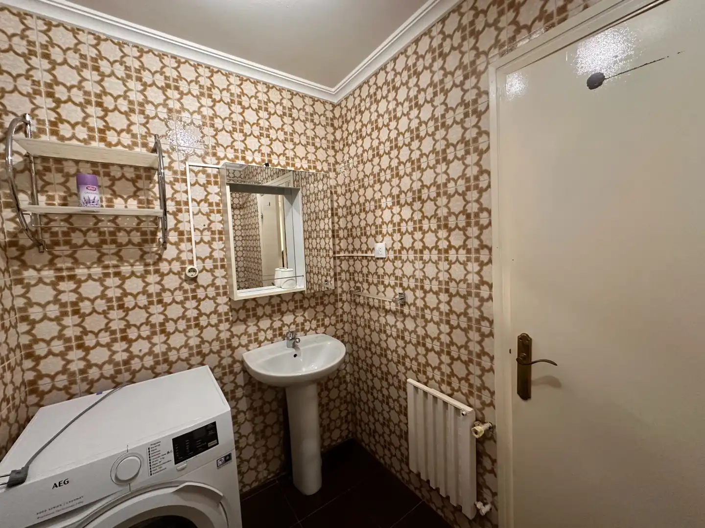 Baño de Apartamento de alquiler en Santander con Calefacción, Parquet y Amueblado