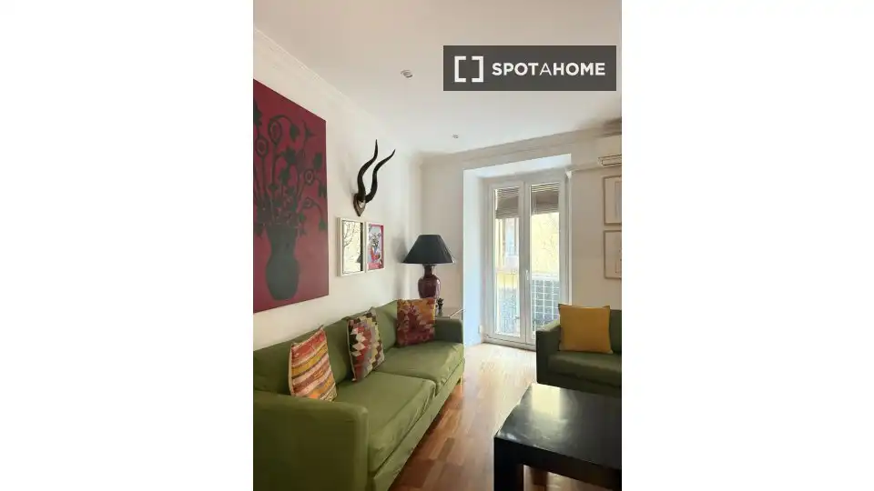 Vista exterior de Apartamento para compartir en Coslada con Aire acondicionado, Calefacción y Terraza