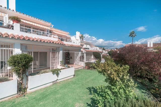 Piso en Venta en Estepona - Estepona,Centro,Calle de la Fresa en Seghers