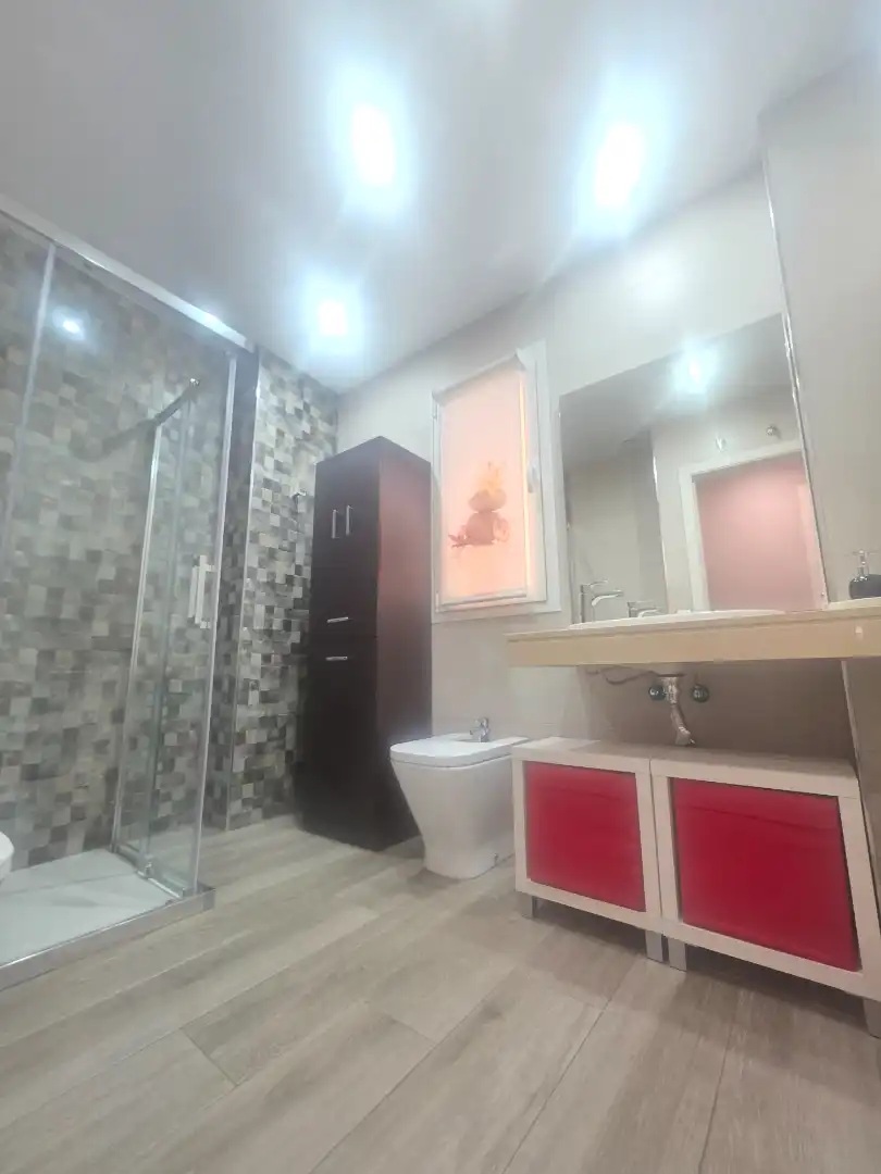 Baño de Piso de alquiler en Ciudad Real con Aire acondicionado, Calefacción y Parquet