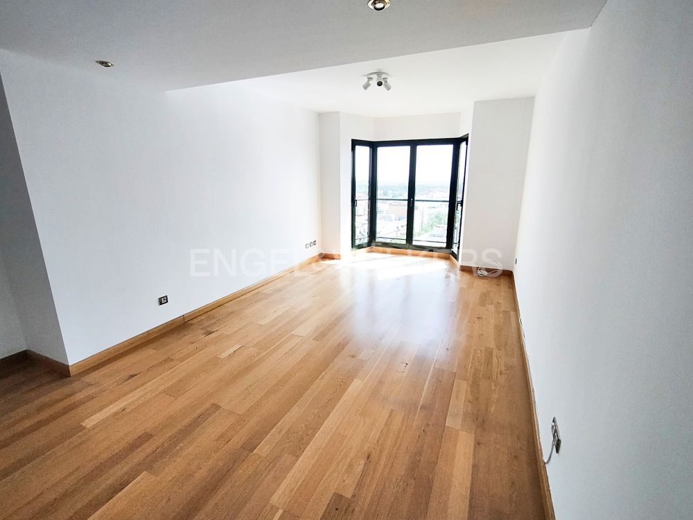 Living room of Apartment to rent in  Madrid Capital  with Air Conditioner, Heating and Parquet flooring